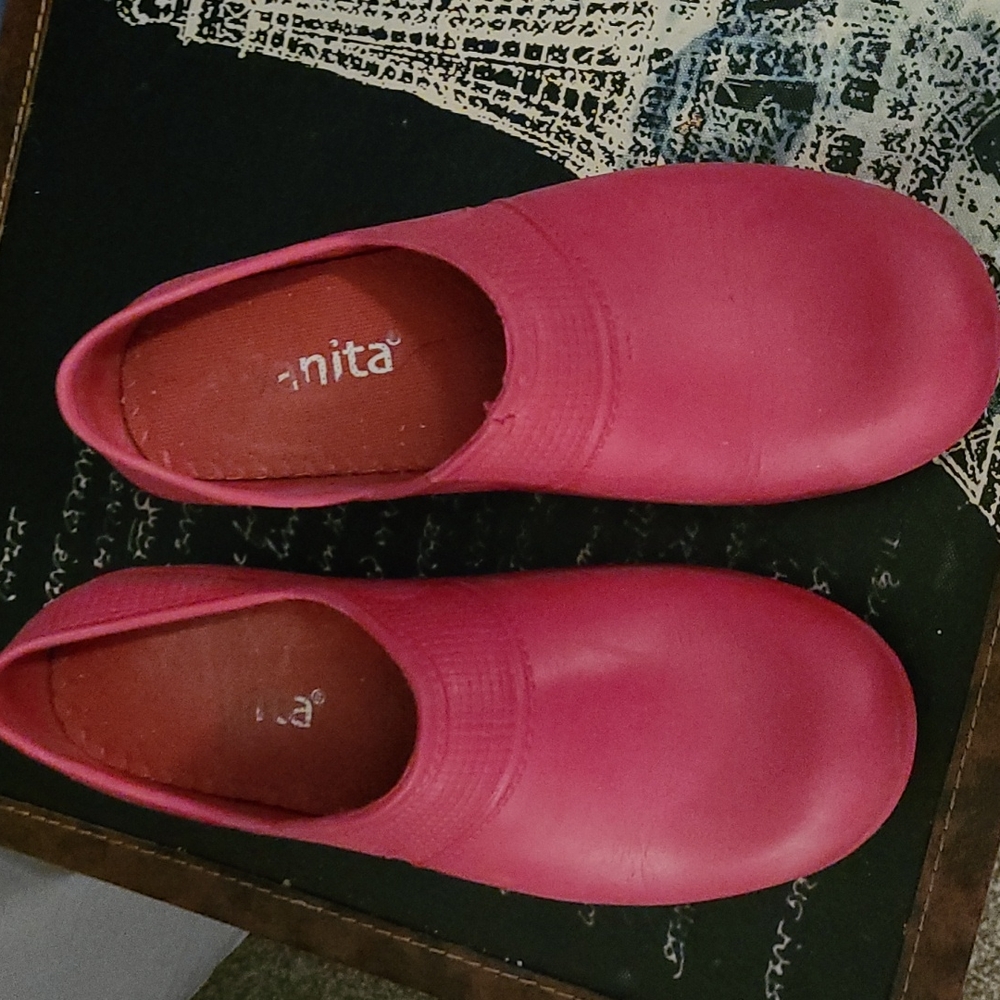 Sanita nursing clogs